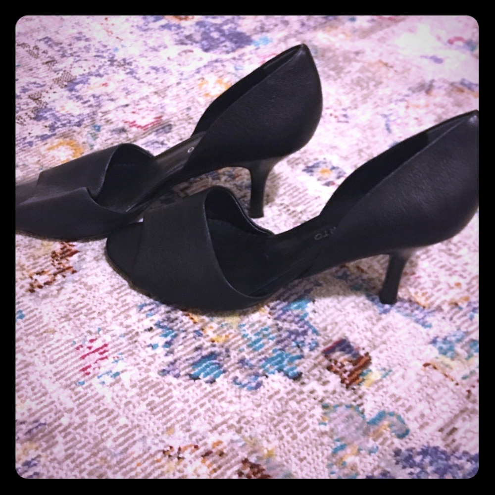 Black heels